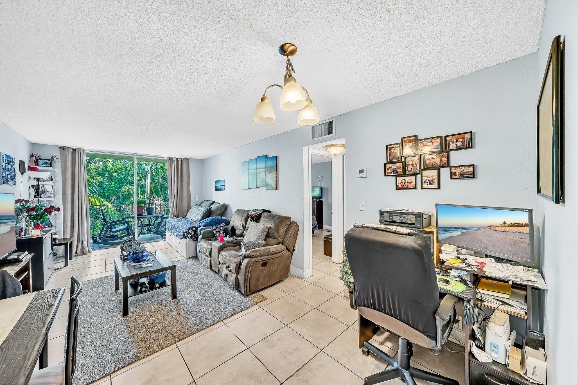 Bayview Palms - Residential