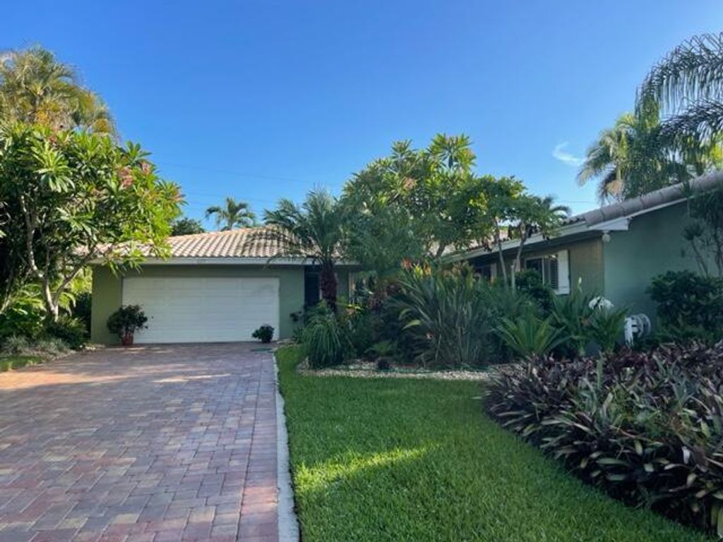 Photo of 629 Eldorado Lane, Delray Beach, FL 33444 (MLS # R11136571)