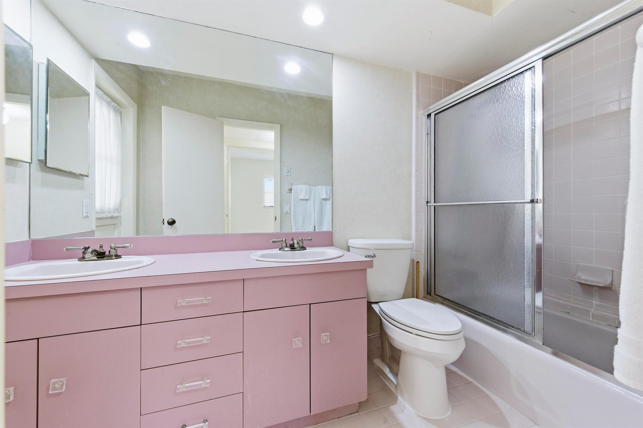 PALM BEACH GARDENS 3 - Residential