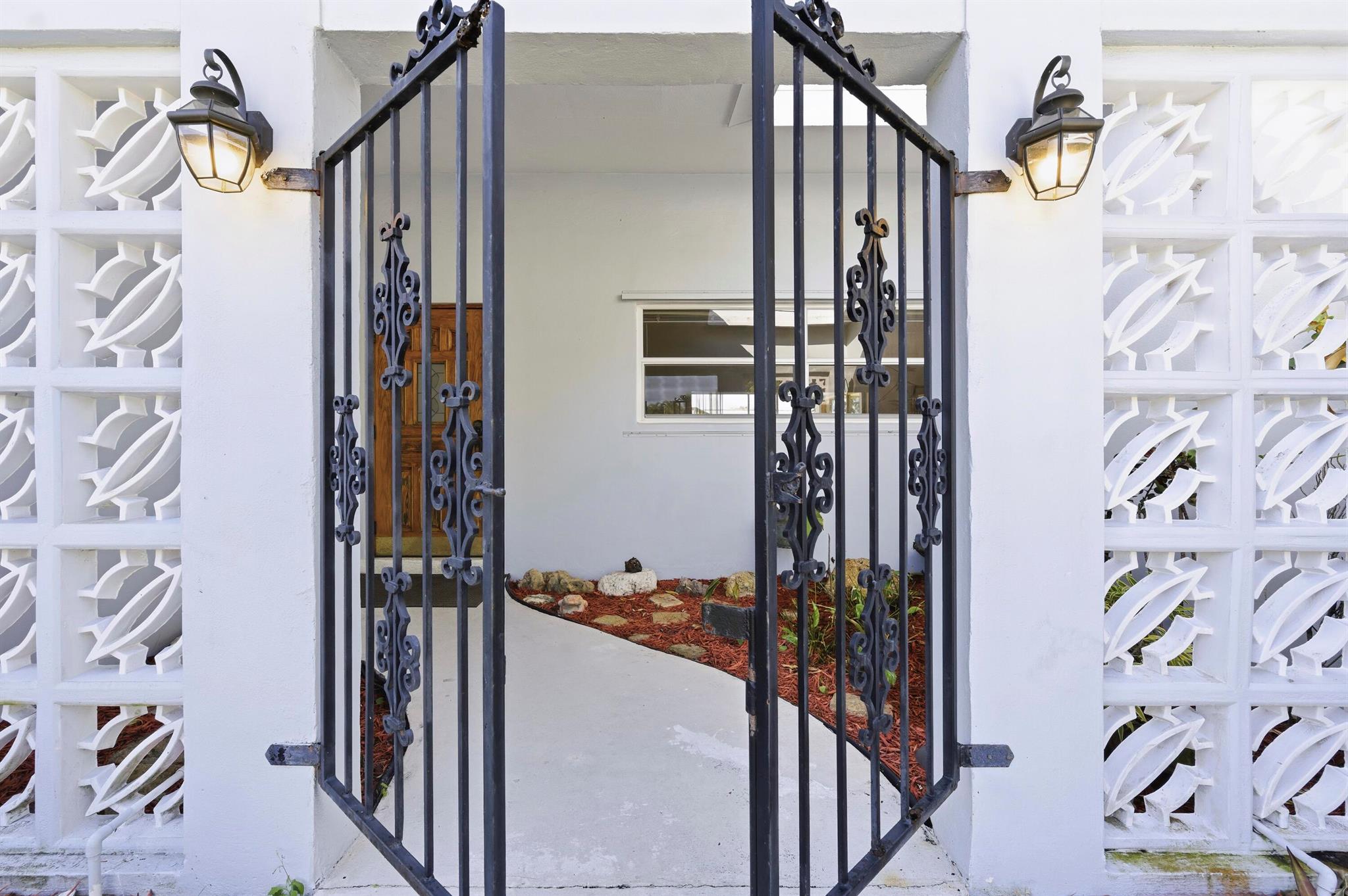 PALM BEACH GARDENS 3 - Residential