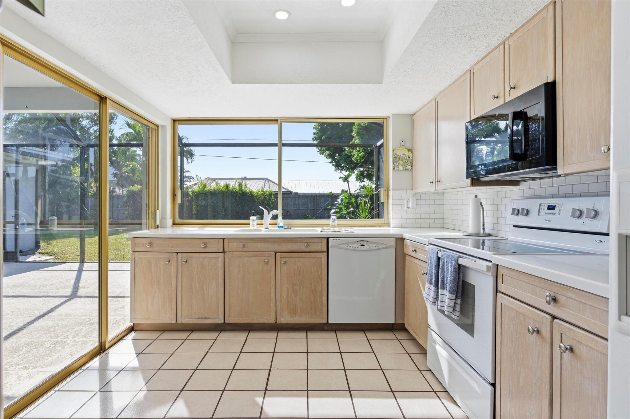 PALM BEACH GARDENS 3 - Residential