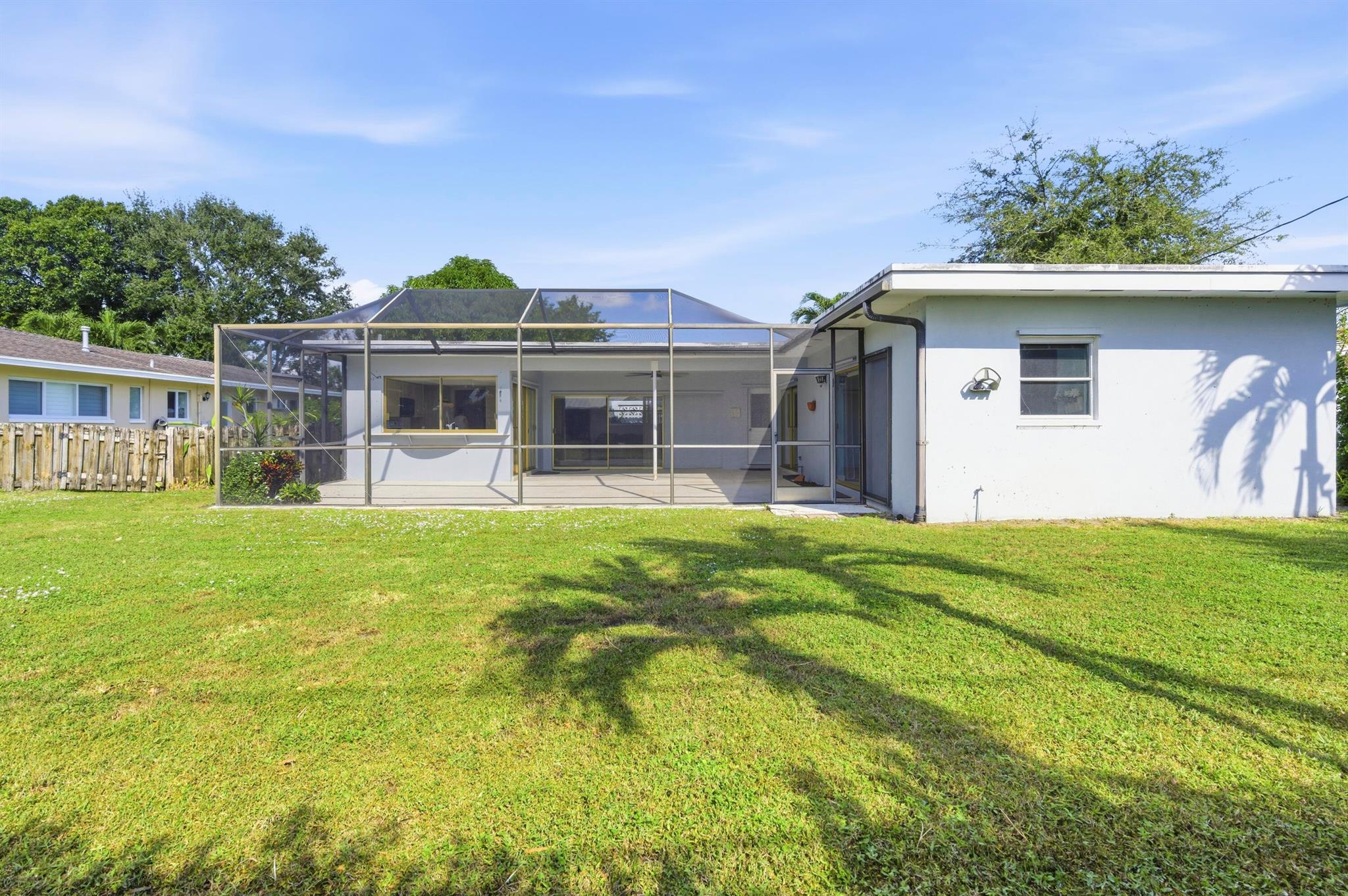 PALM BEACH GARDENS 3 - Residential