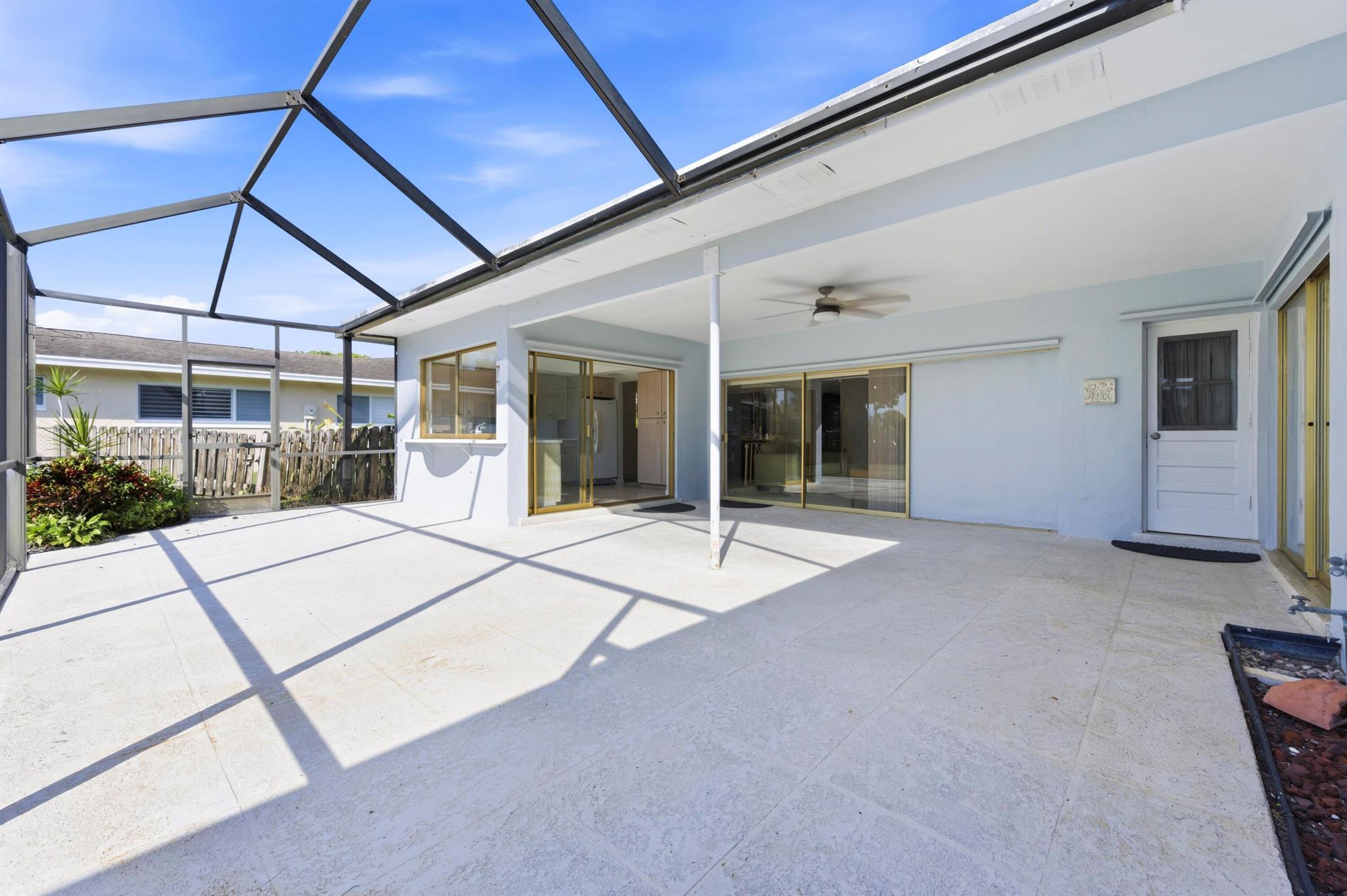 PALM BEACH GARDENS 3 - Residential