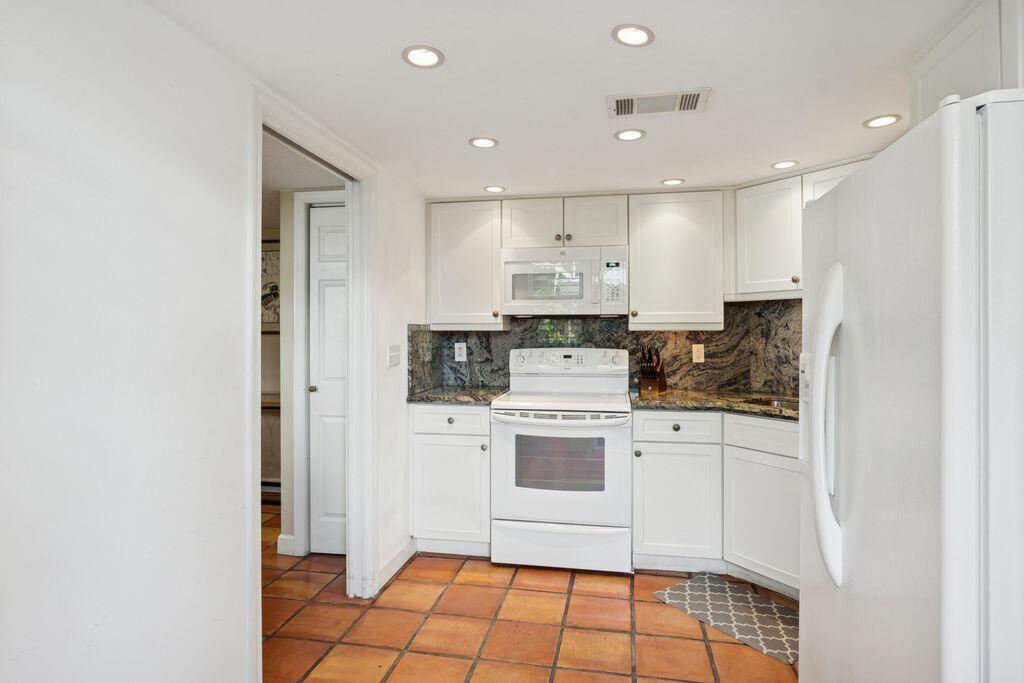 HARBOURSIDE - Residential