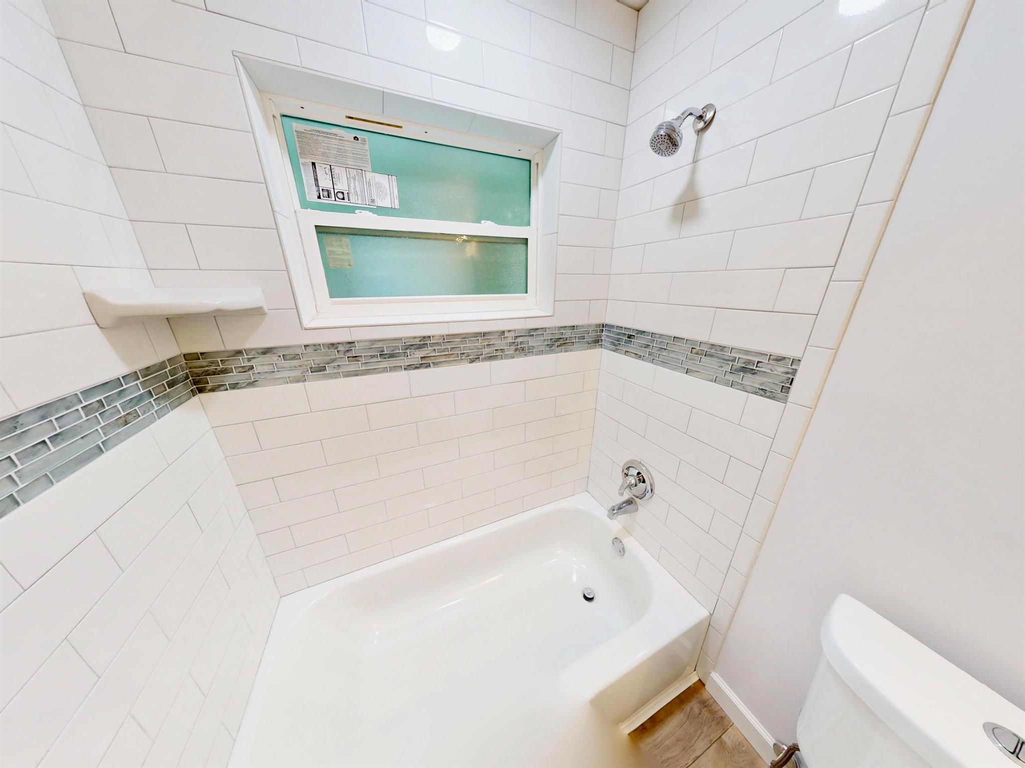 WHISPERING PALMS UNIT 4 - Residential