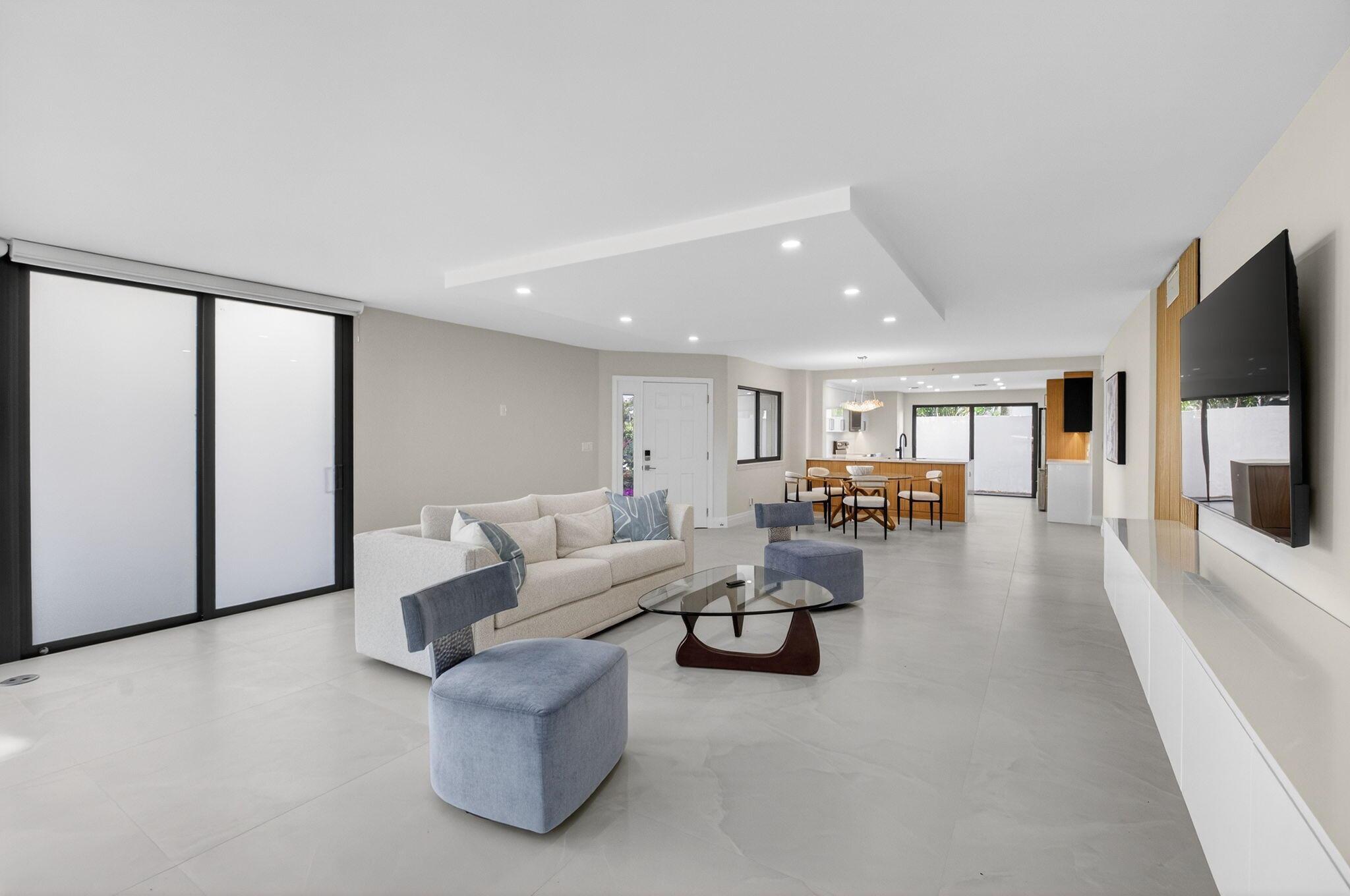 GLENEAGLES CONDO IV - Residential