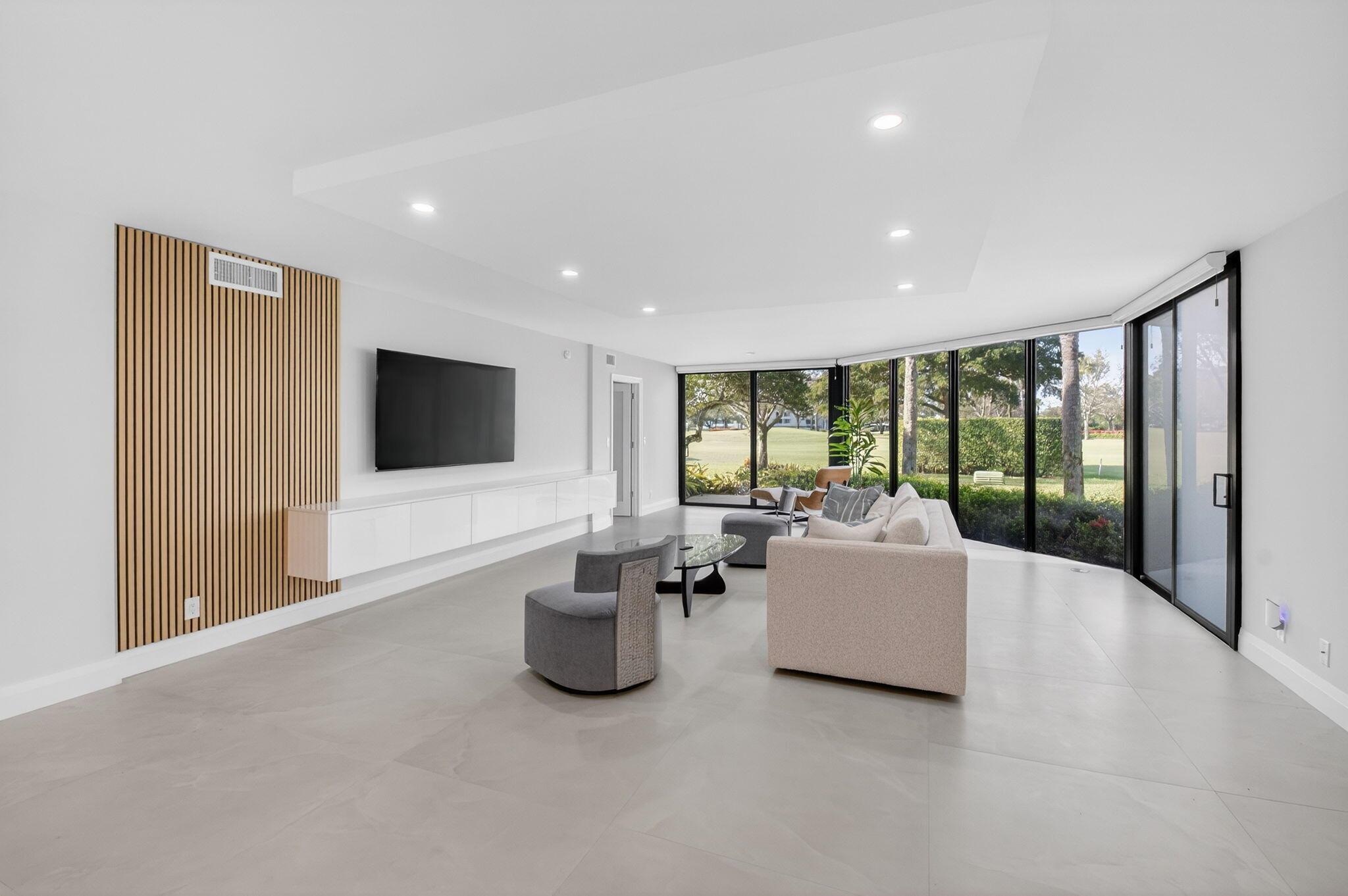 GLENEAGLES CONDO IV - Residential