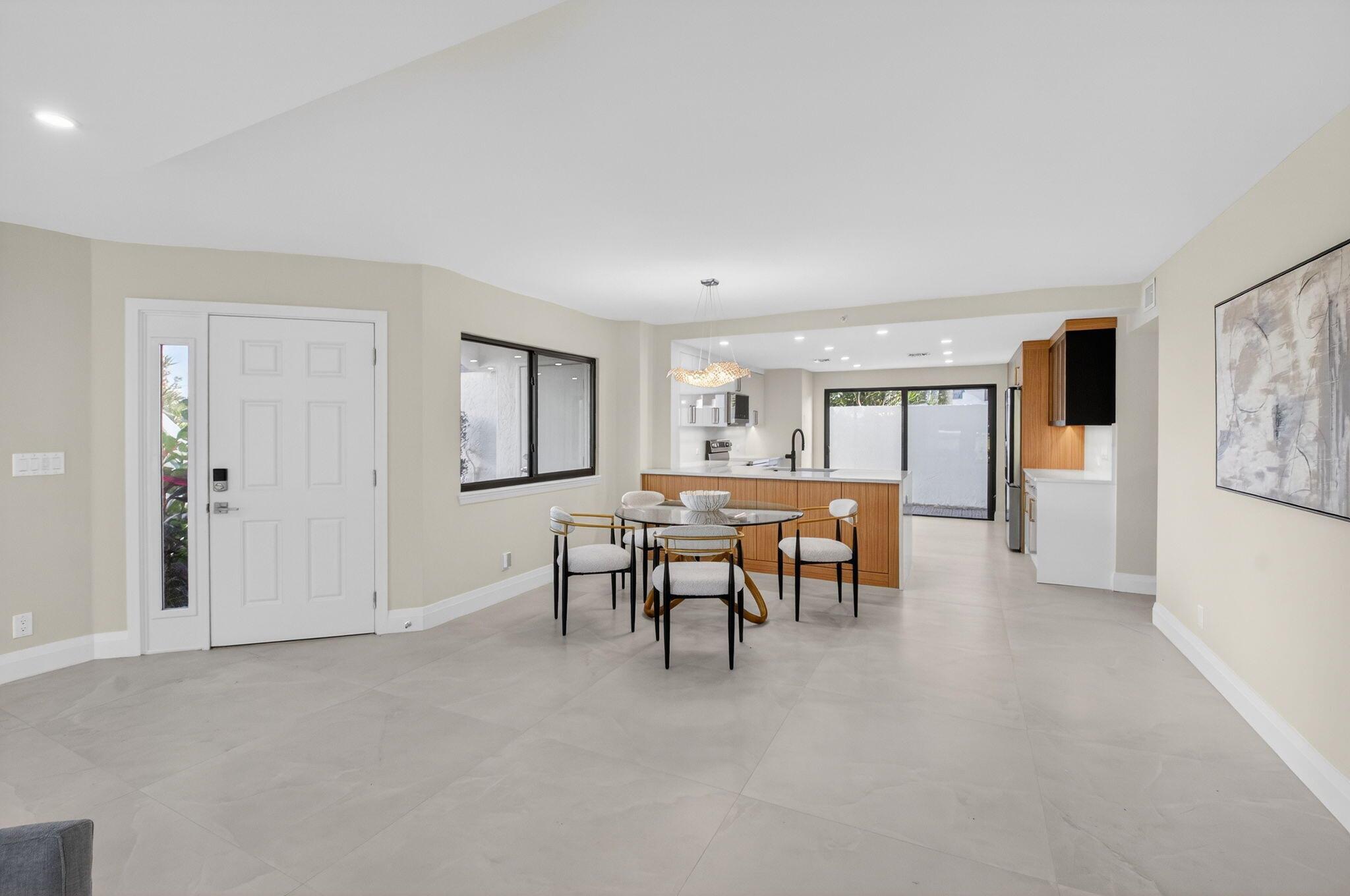 GLENEAGLES CONDO IV - Residential