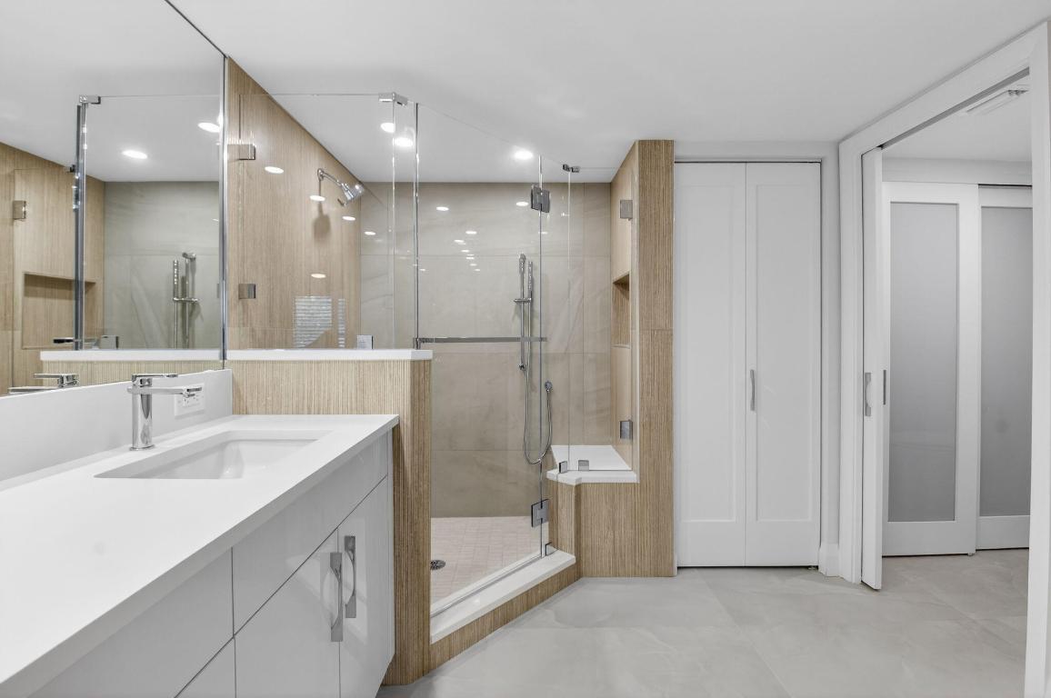 GLENEAGLES CONDO IV - Residential