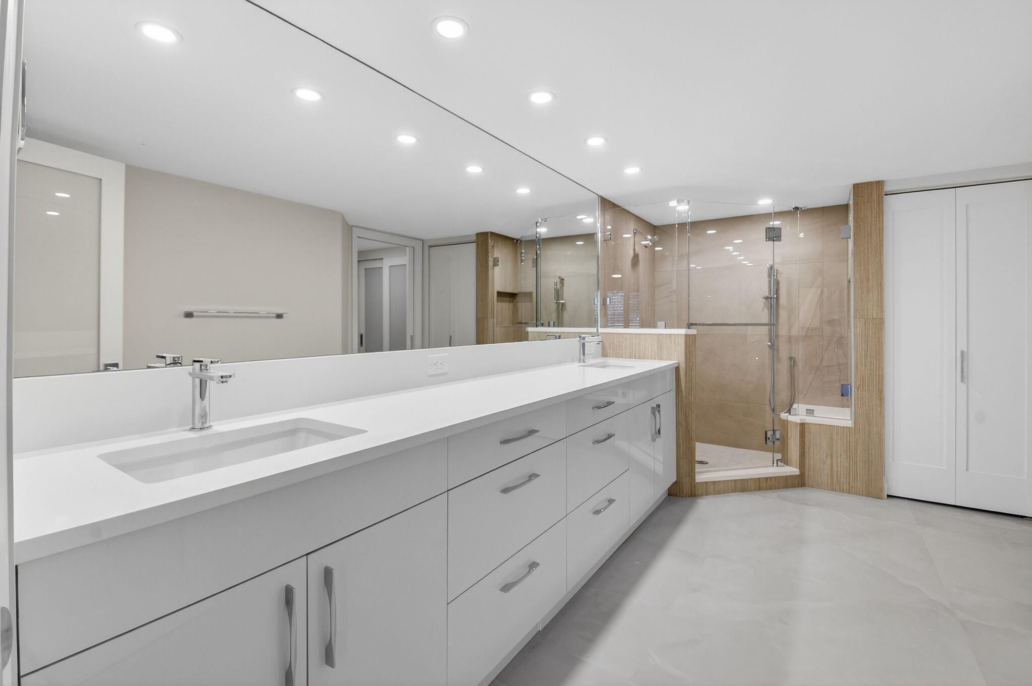 GLENEAGLES CONDO IV - Residential