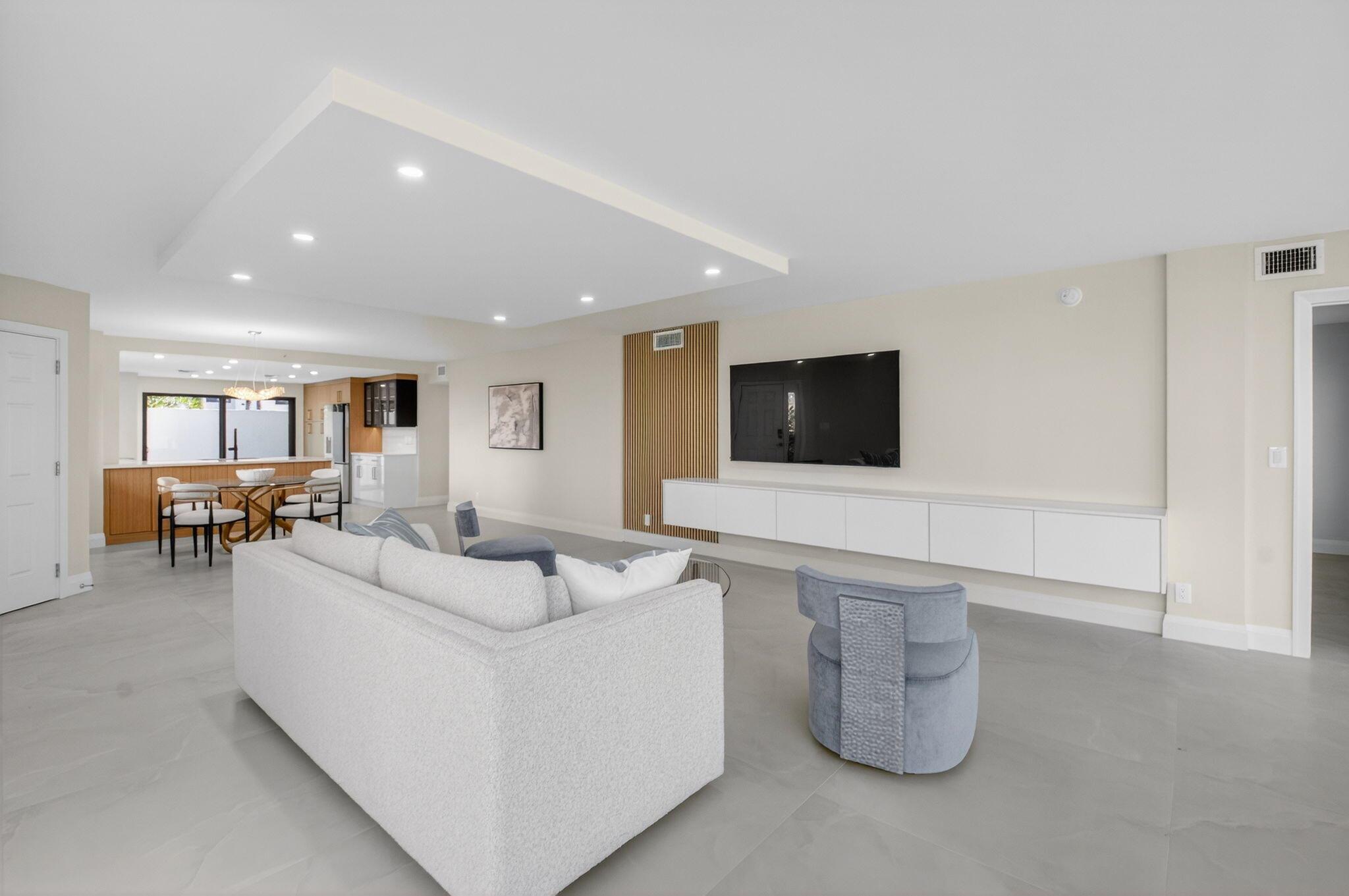 GLENEAGLES CONDO IV - Residential