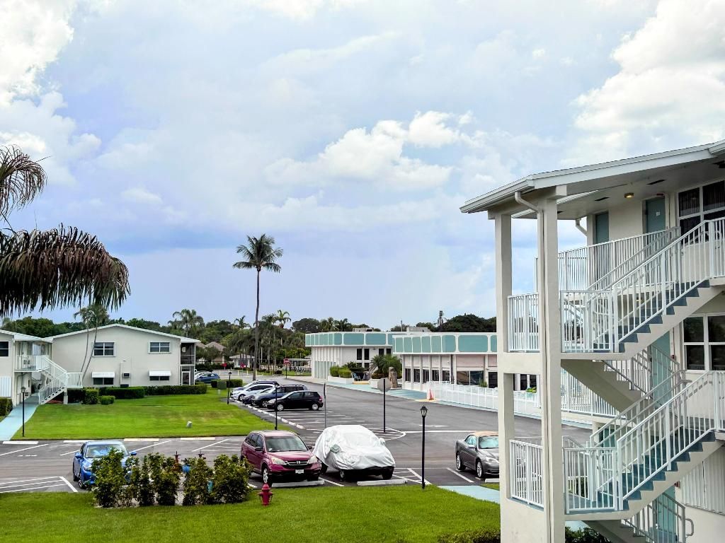 Photo of 530 Horizons W #205, Boynton Beach, FL 33435 (MLS # R11120886)