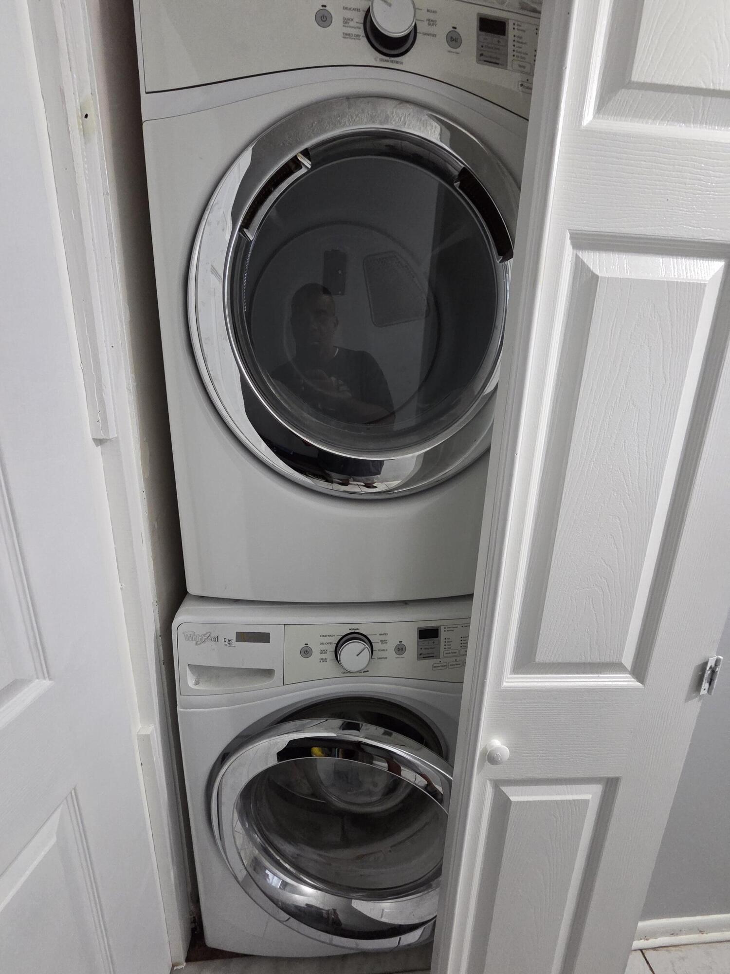 UNIVERSITY CLUB CONDO - Residential Lease