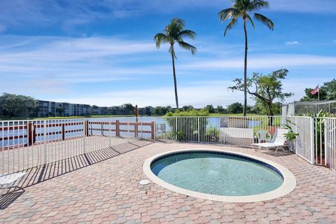 Condominium in Davie FL 9420 Poinciana Pl Pl 52.jpg