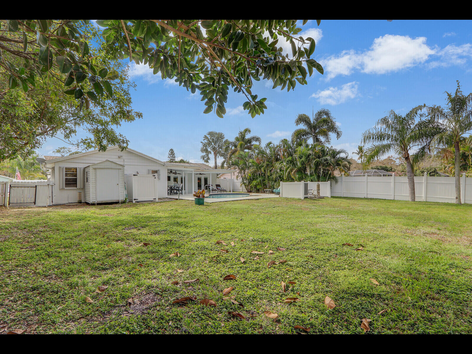 JUPITER OAKS AS - Residential Lease