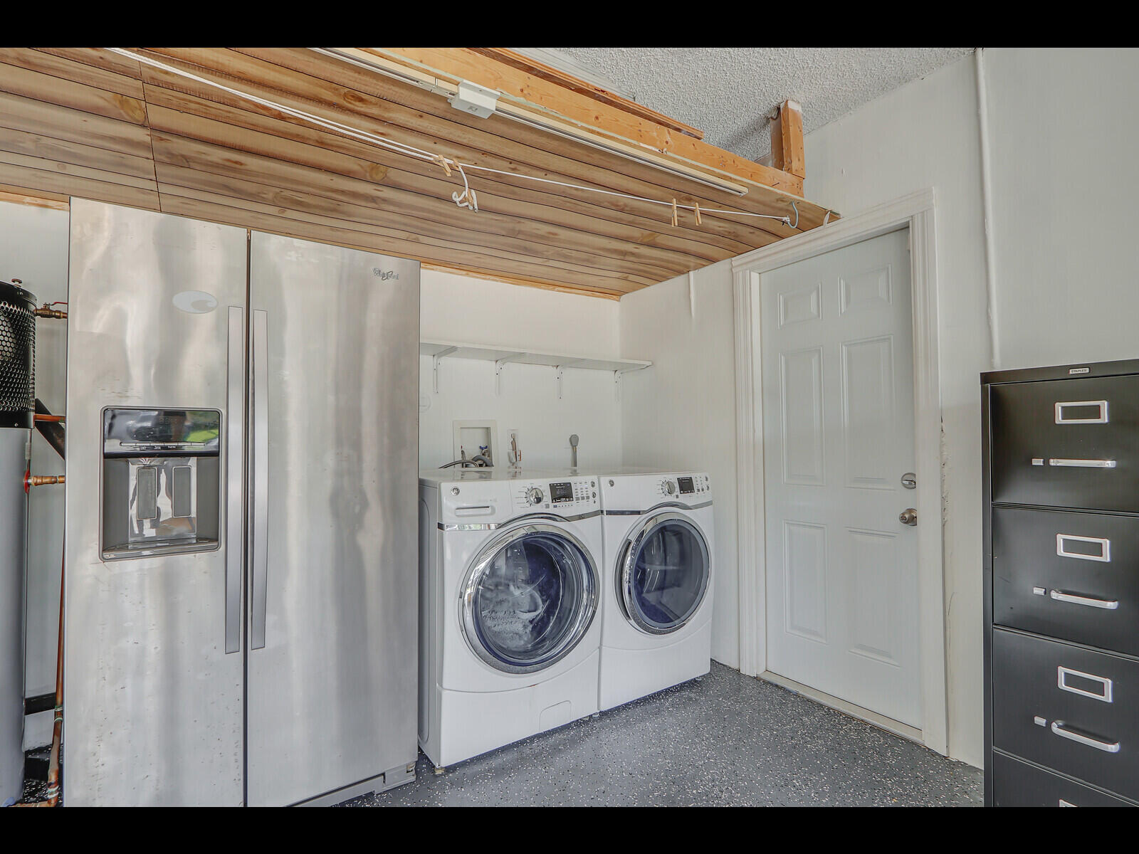 JUPITER OAKS AS - Residential Lease