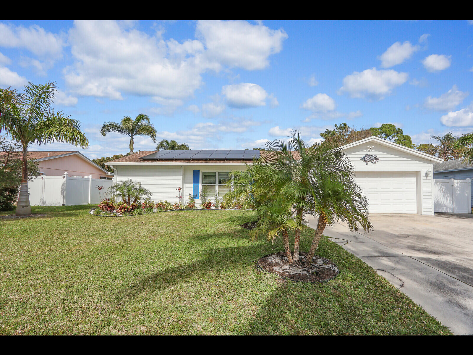 JUPITER OAKS AS - Residential Lease