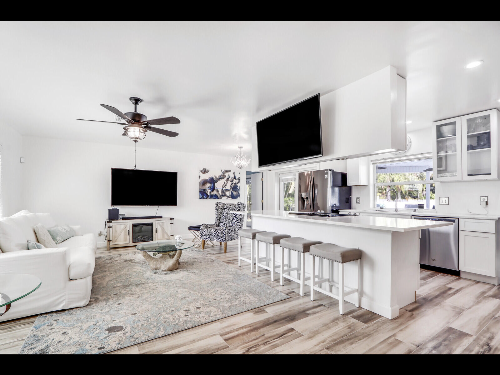 JUPITER OAKS AS - Residential Lease