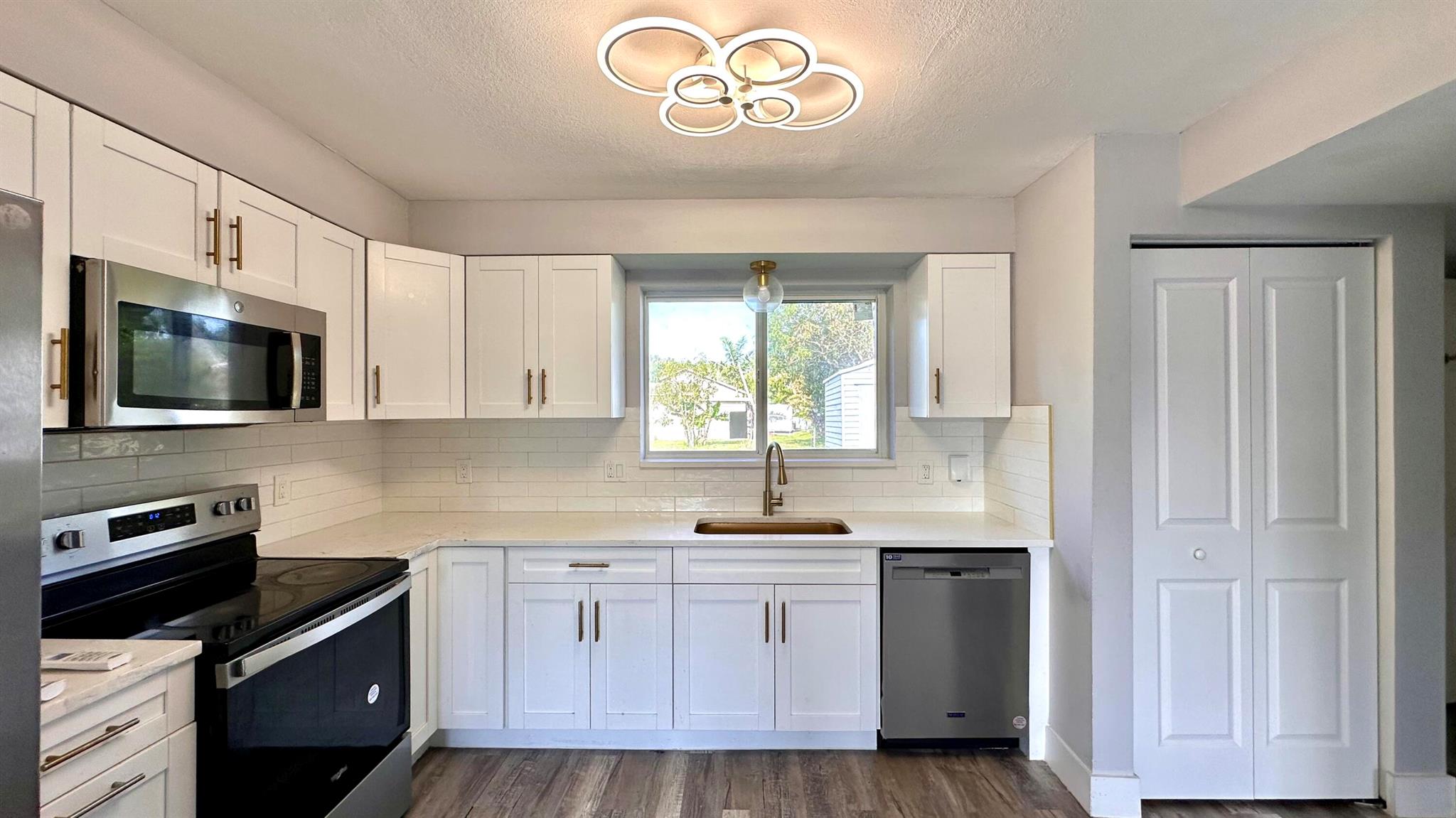 GREENACRES 2 - Residential Lease