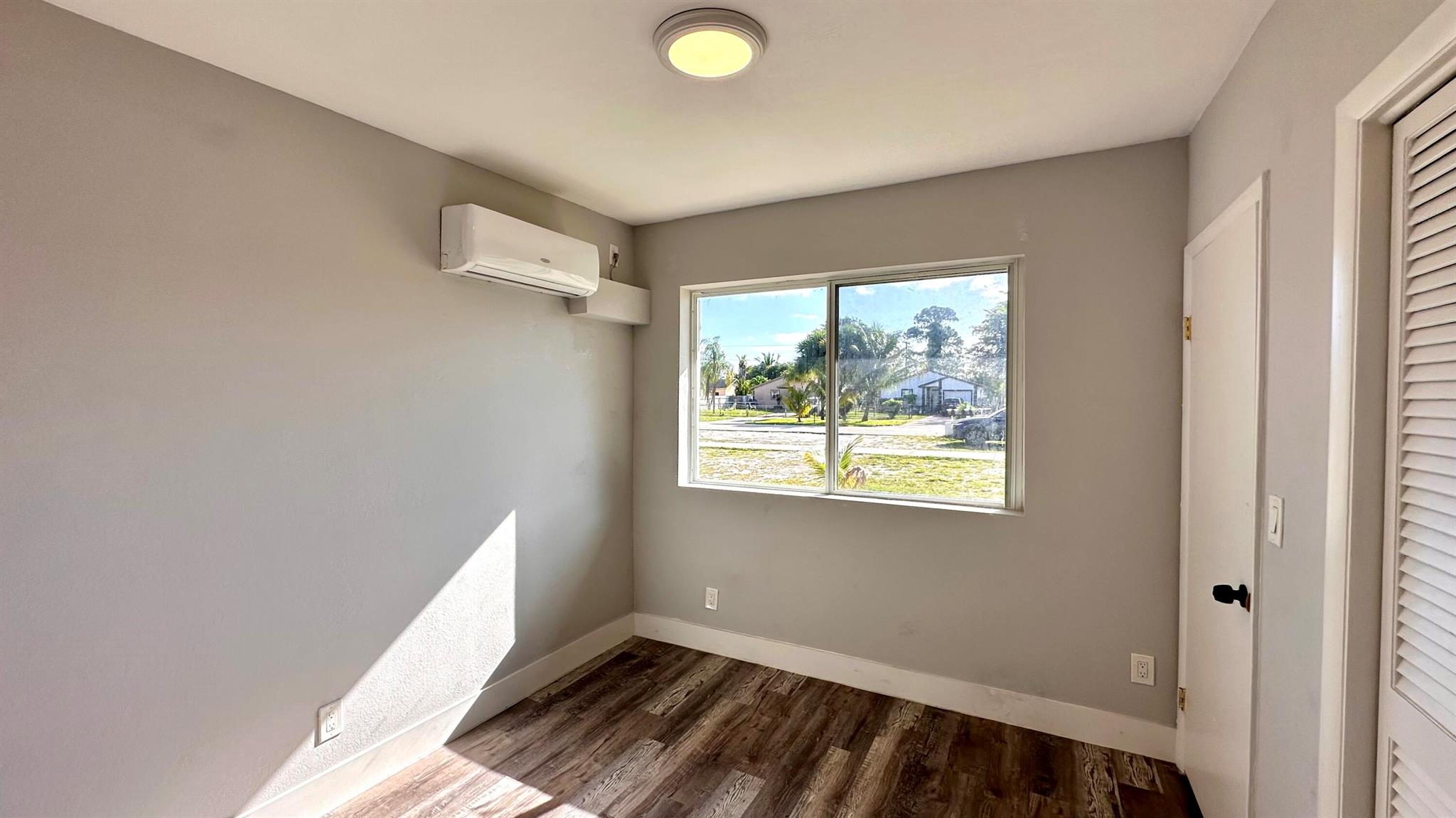 GREENACRES 2 - Residential Lease