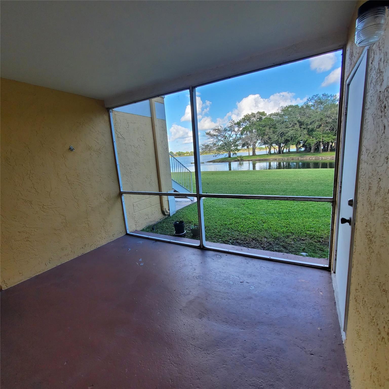 SAILBOAT POINTE - Residential Lease