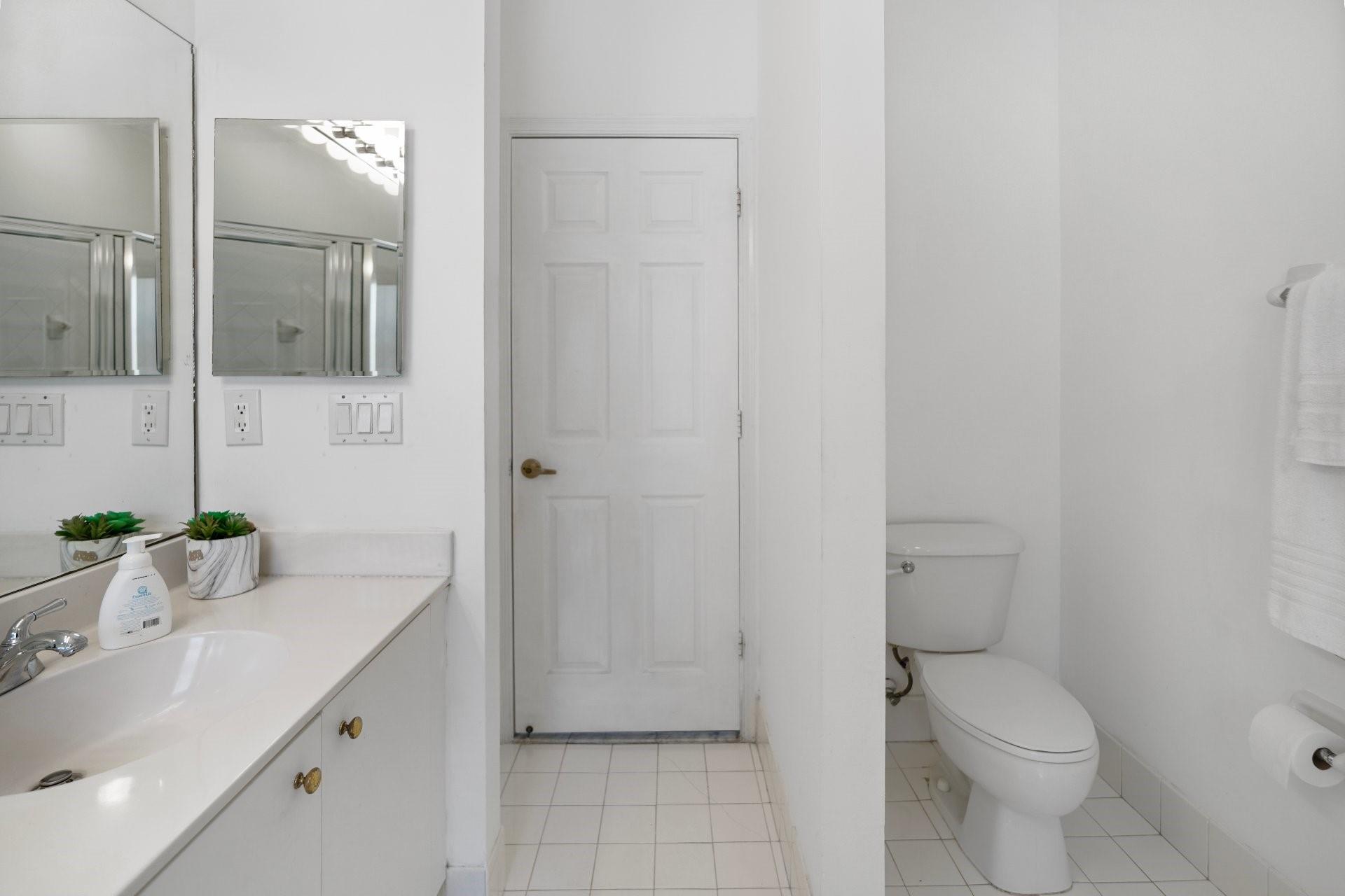 Pod 12 At Monarch Lakes 1 - Residential