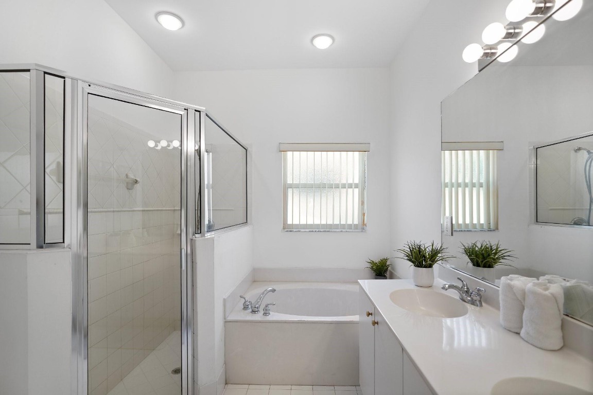 Pod 12 At Monarch Lakes 1 - Residential