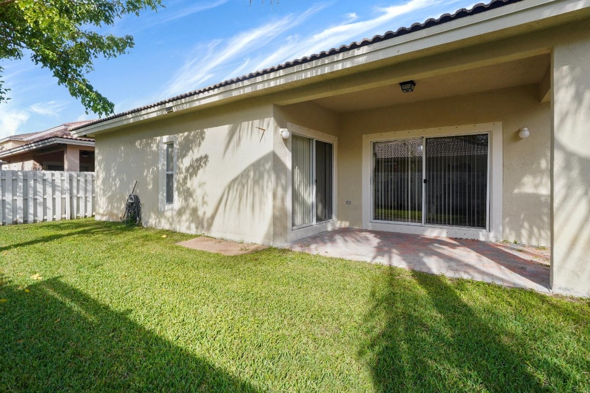 Pod 12 At Monarch Lakes 1 - Residential