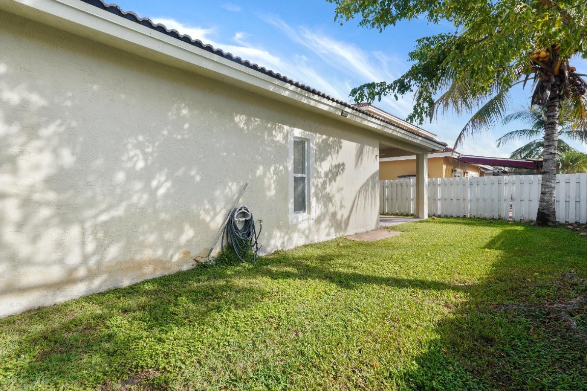 Pod 12 At Monarch Lakes 1 - Residential