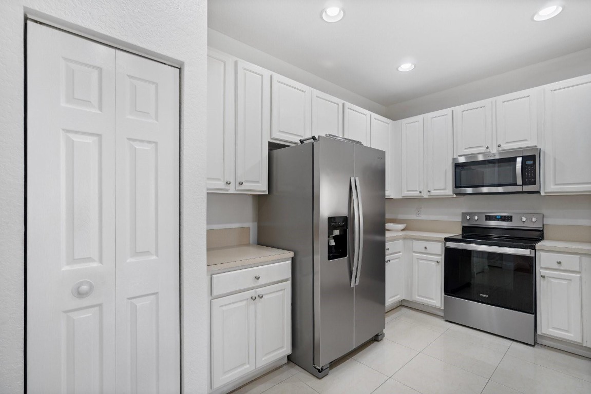 Pod 12 At Monarch Lakes 1 - Residential