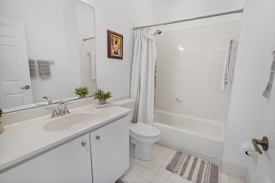 Pod 12 At Monarch Lakes 1 - Residential