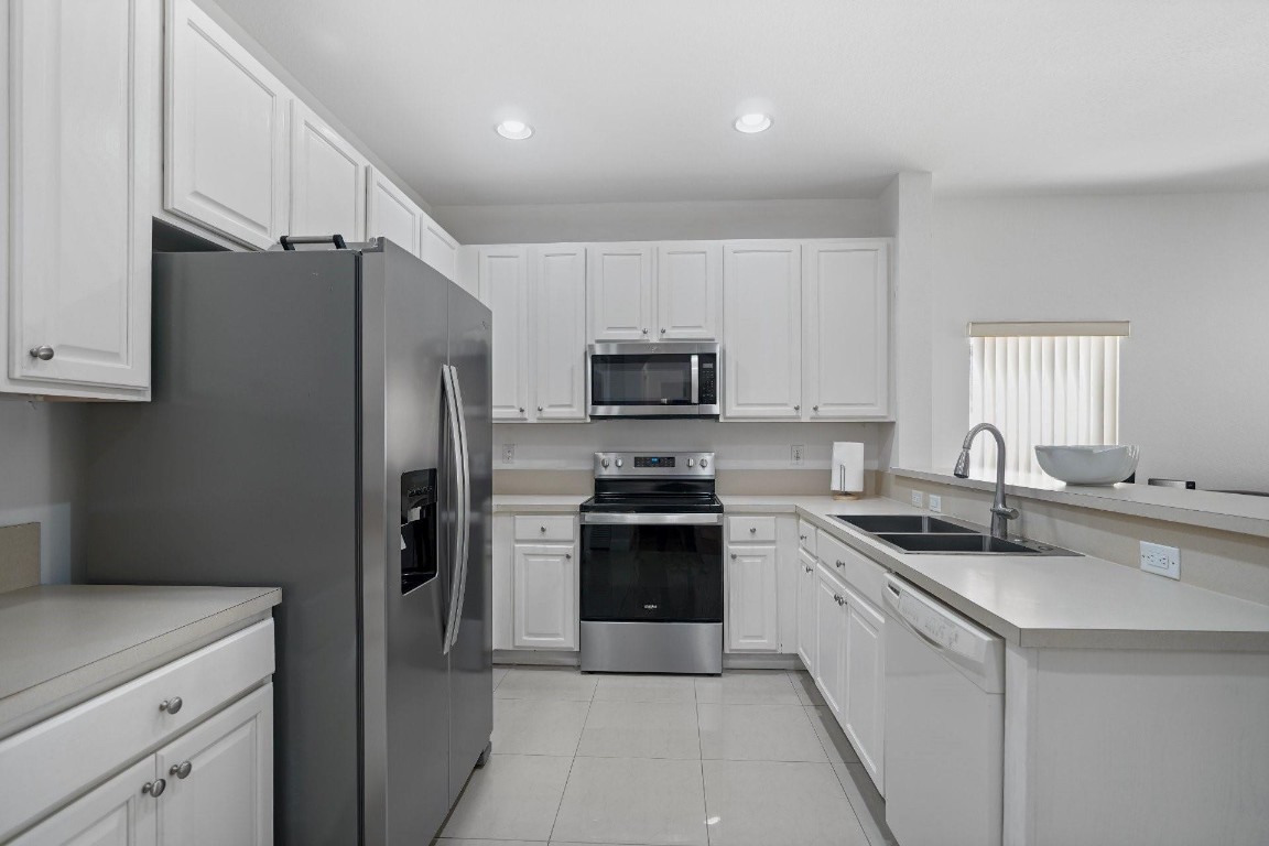 Pod 12 At Monarch Lakes 1 - Residential