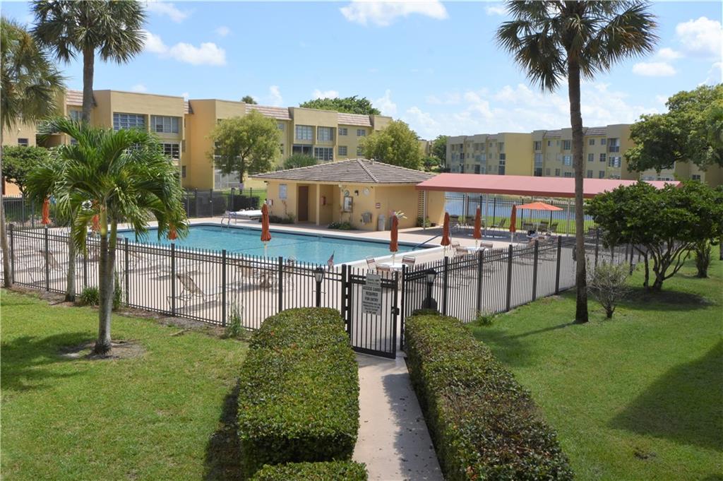 BERMUDA CLUB - Residential