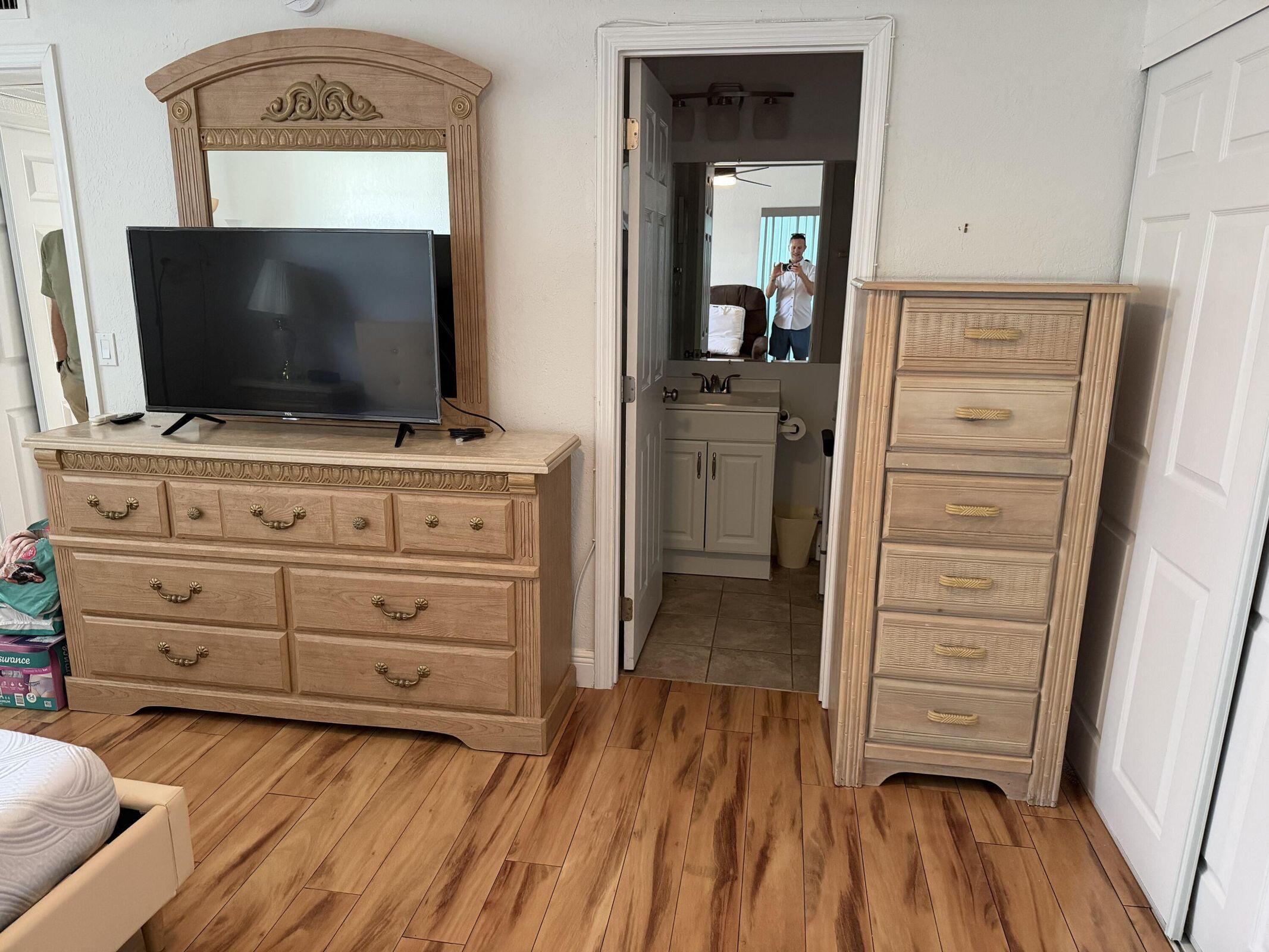 KINGS POINT - Residential