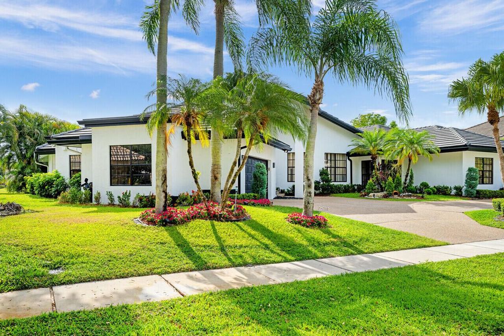 Photo of 3740 Canterbury Way, Boca Raton, FL 33434 (MLS # R11086620)