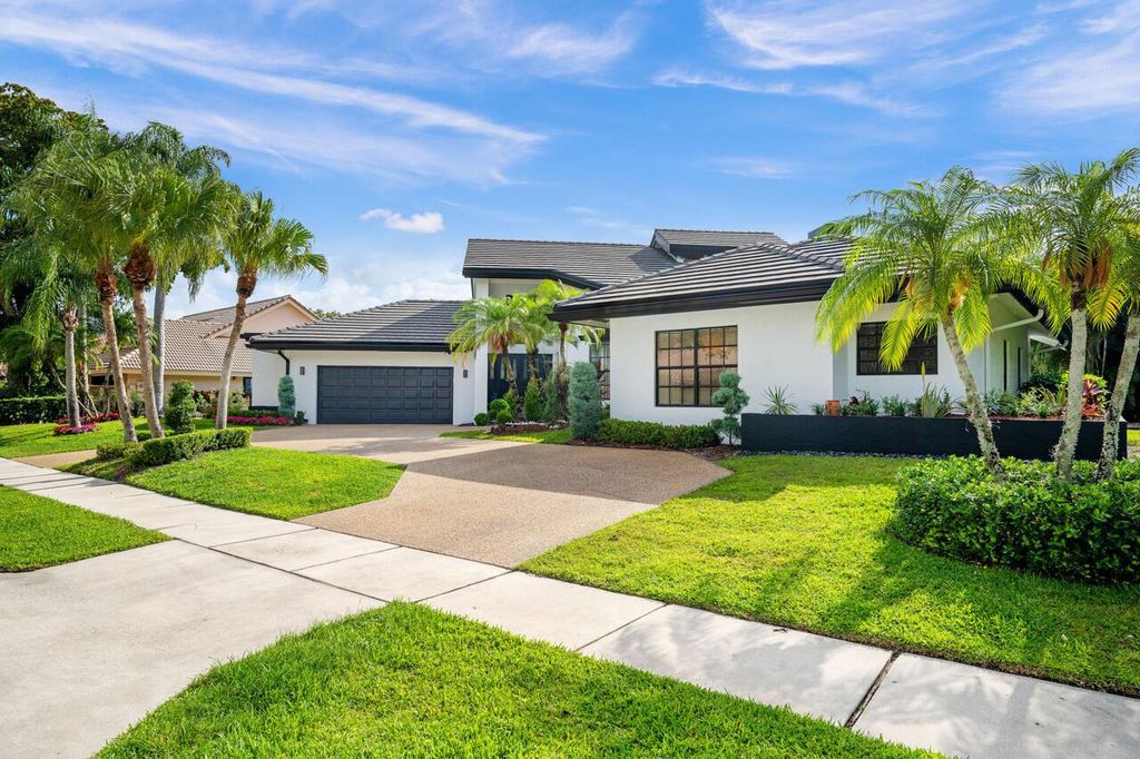 Photo of 3740 Canterbury Way, Boca Raton, FL 33434 (MLS # R11086620)