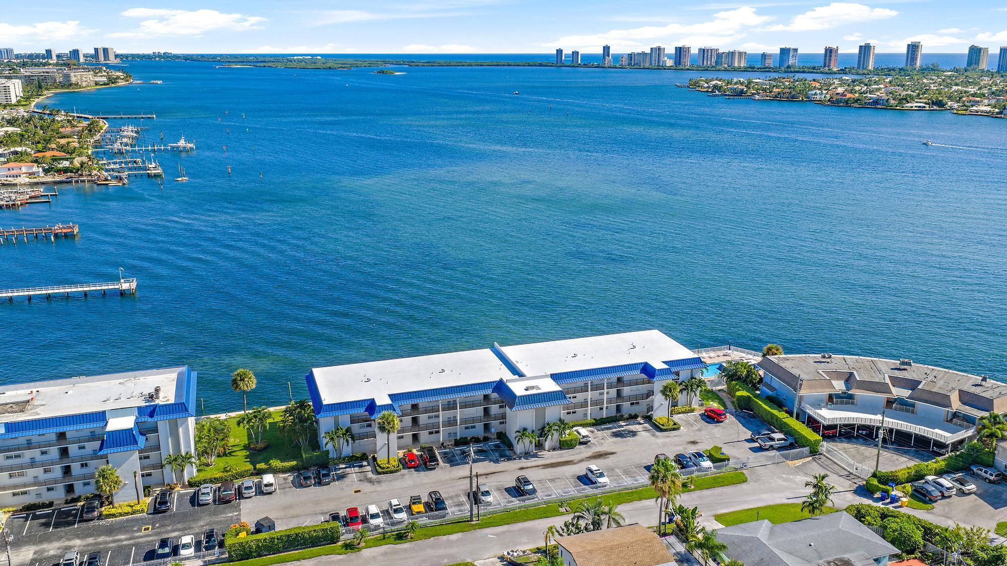 Dolphin Point - Residential