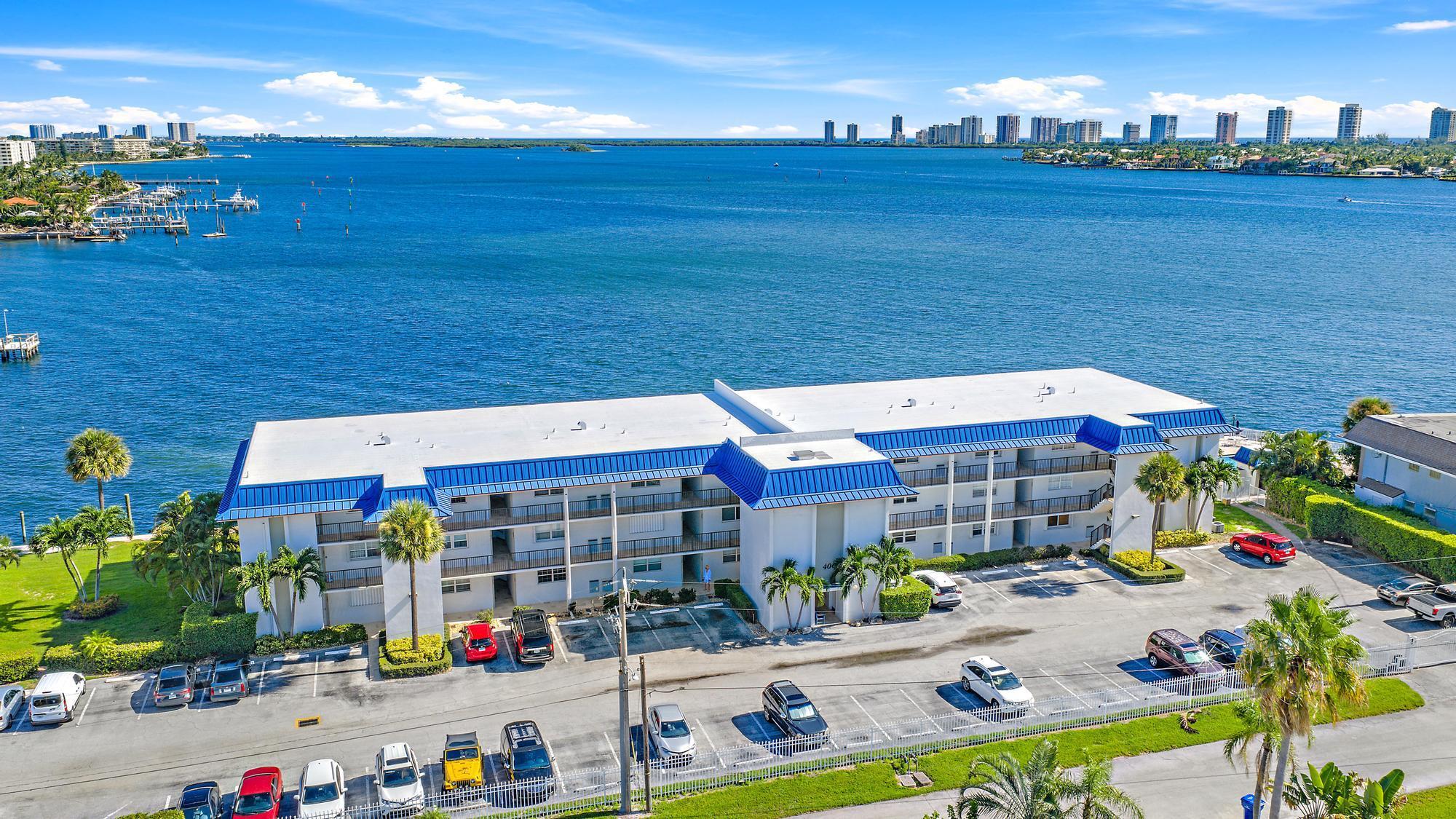 Dolphin Point - Residential