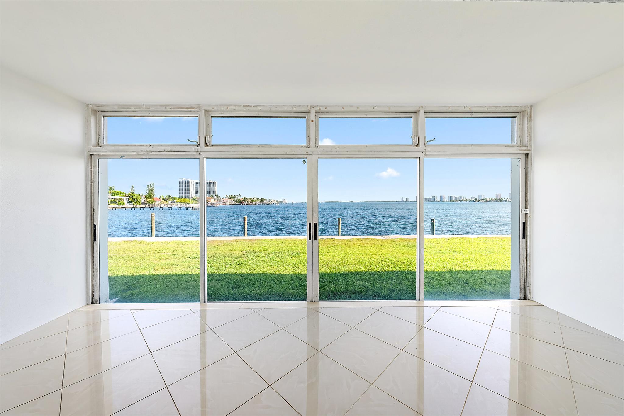 Dolphin Point - Residential
