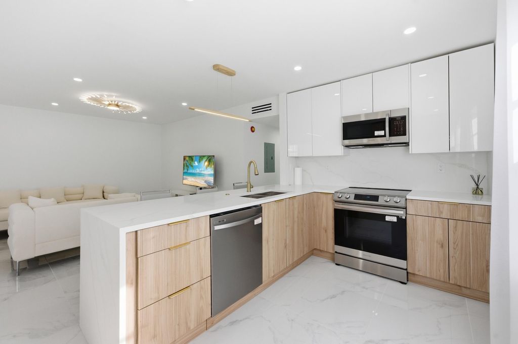 Photo of 618 Normandy M, Delray Beach, FL 33484 (MLS # R11158707)