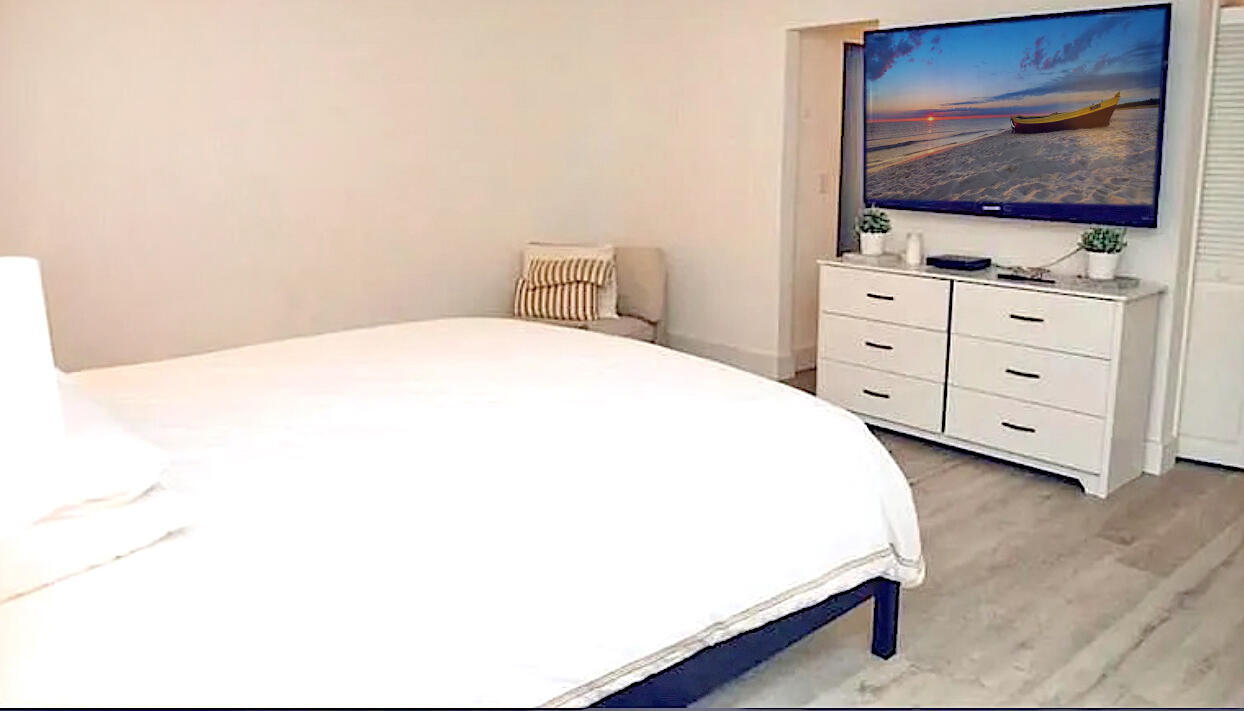 SUNRISE KEY - Residential Lease