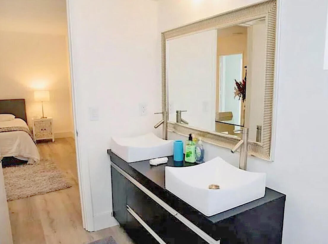 SUNRISE KEY - Residential Lease