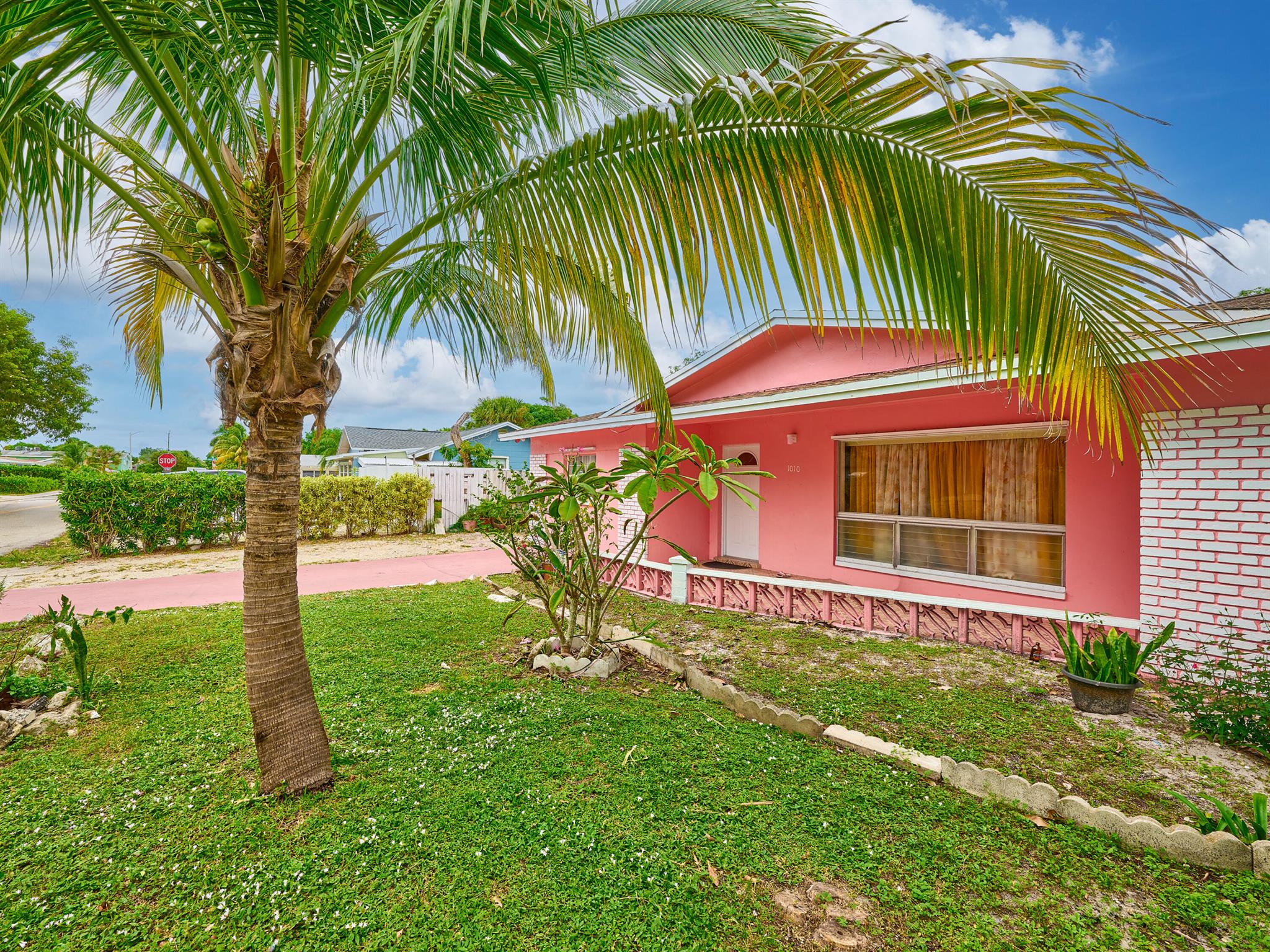 LAKE WORTH TOWN OF - Residential