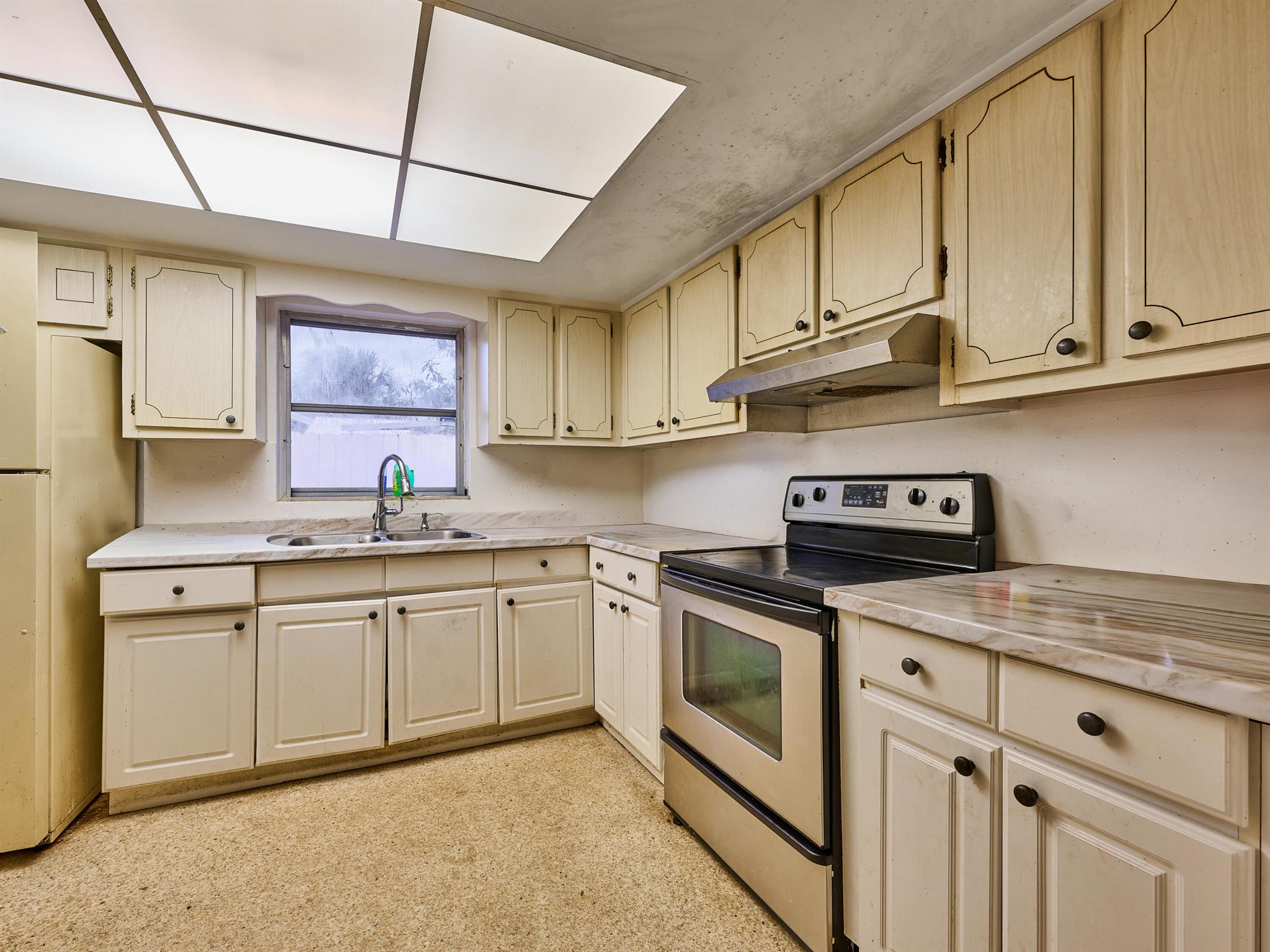 LAKE WORTH TOWN OF - Residential