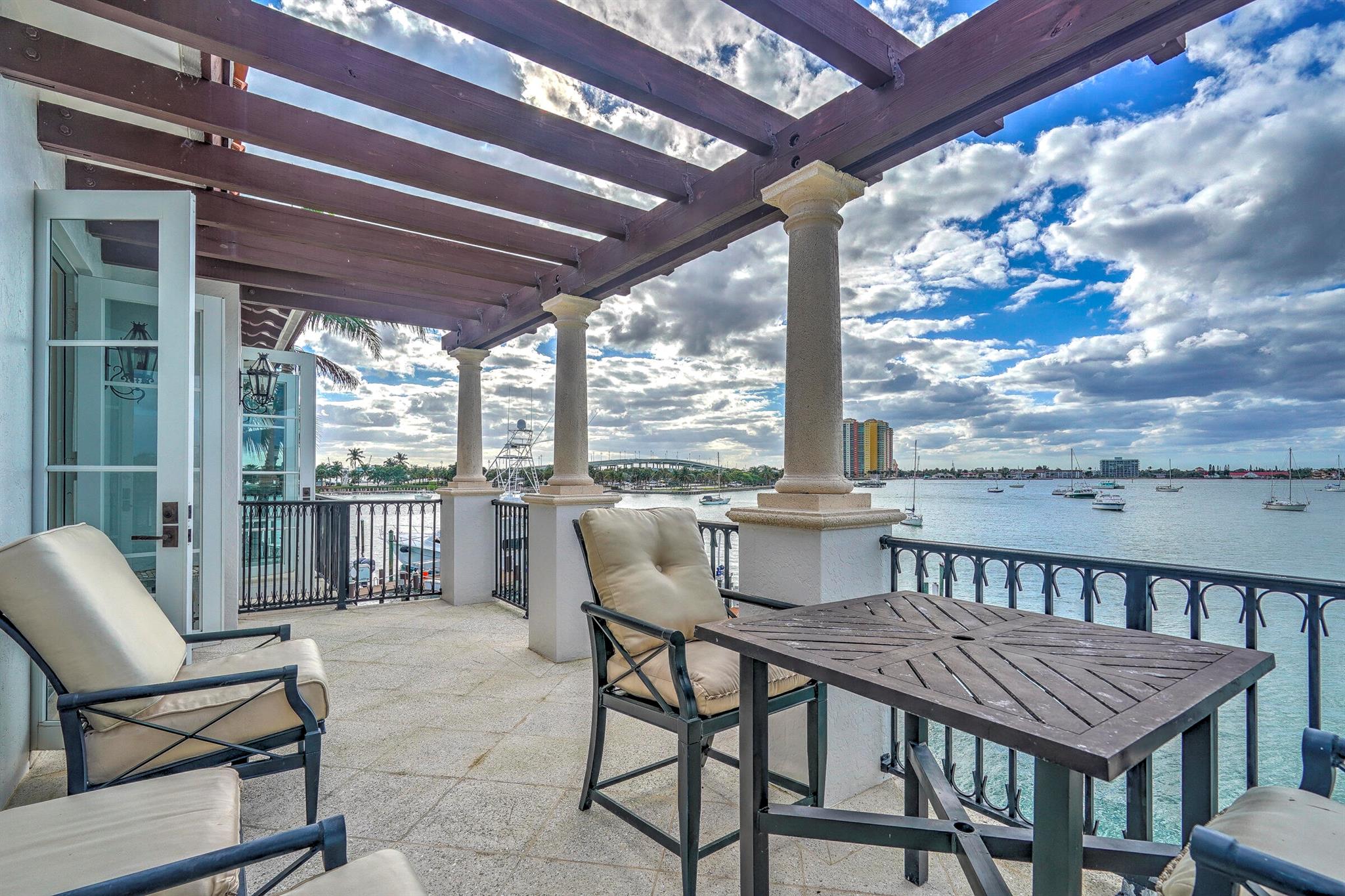 SOPHIA SENECA ESTATES - Residential