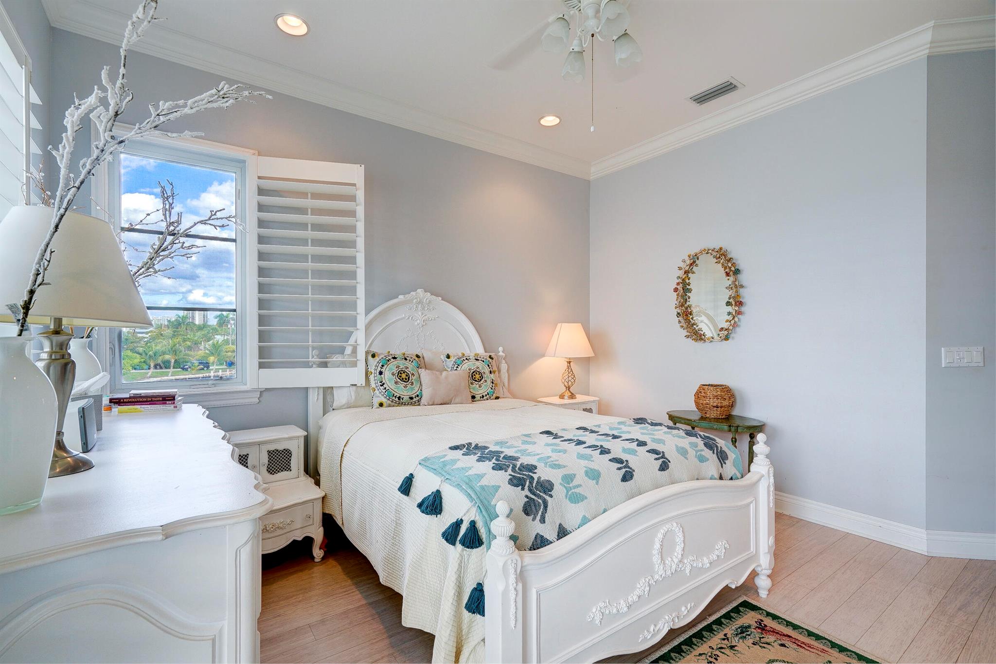 SOPHIA SENECA ESTATES - Residential