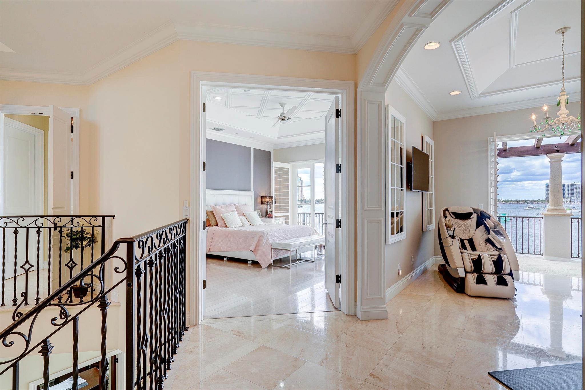 SOPHIA SENECA ESTATES - Residential