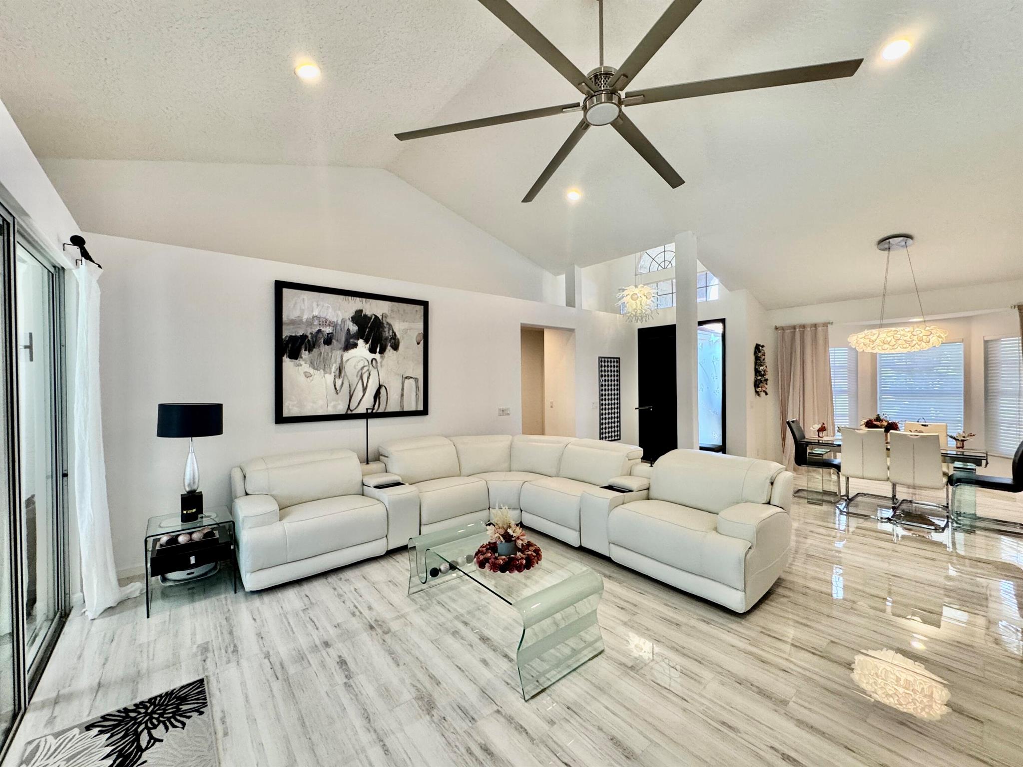 ABERDEEN 9 - Residential Lease