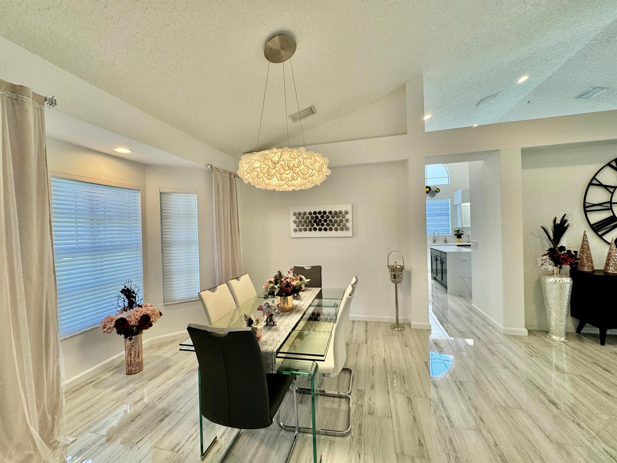 ABERDEEN 9 - Residential Lease