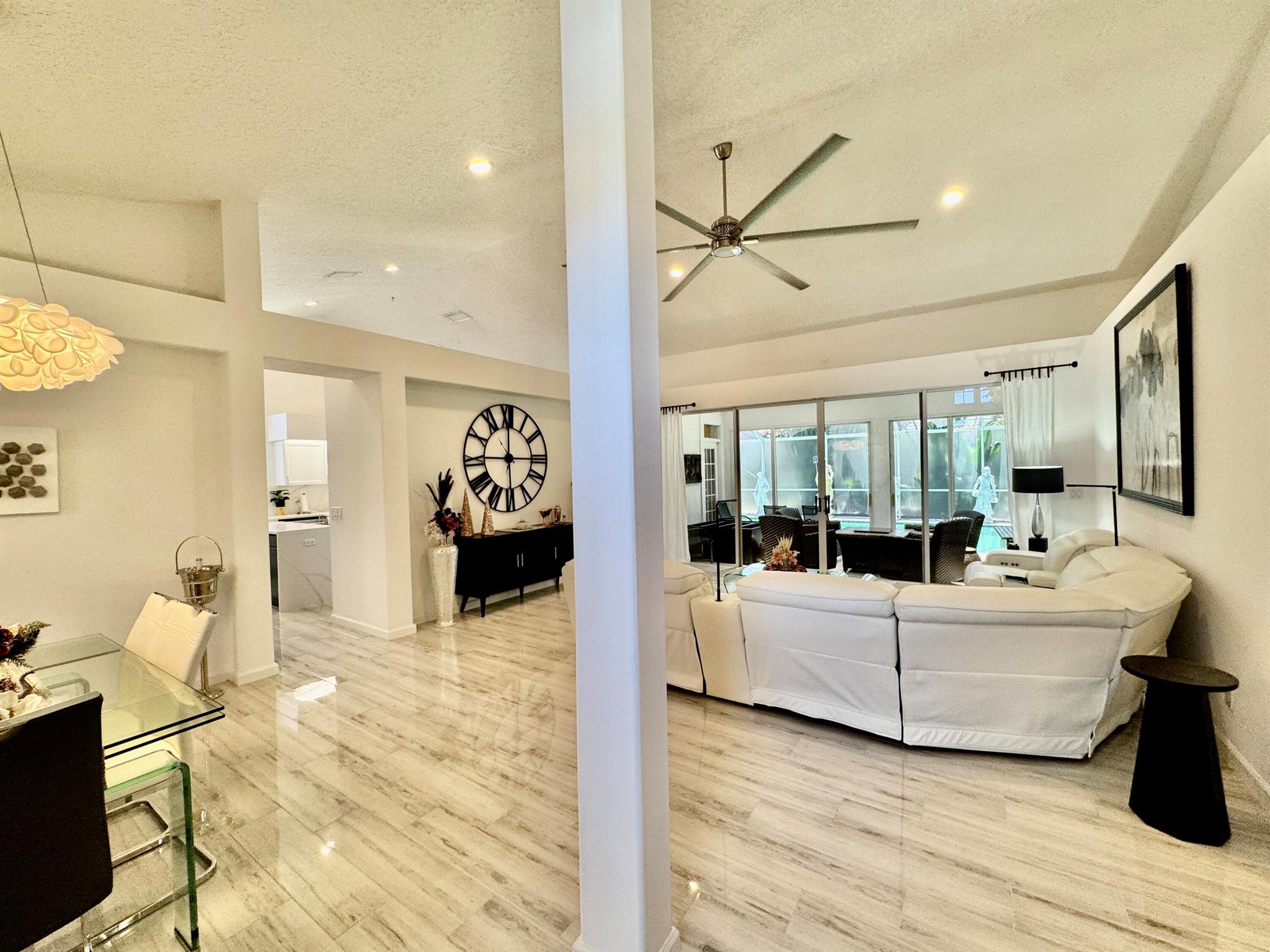 ABERDEEN 9 - Residential Lease